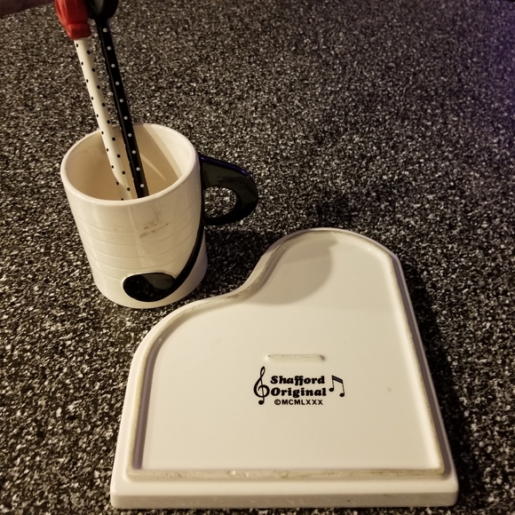 Shafford Porcelain Baby Grand plate & cup - Picture 3 of 5